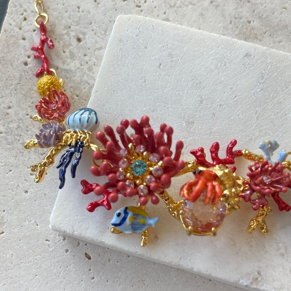 Les NEREIDES Colorful Coral Reef Necklace - Picture 7 of 10
